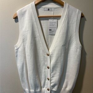 White Vest / Sleeveless Top 🤍